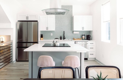 Charlotte House | ModTrio 3-bedroom w/Ensuites in Charlotte mins from Airport & Uptown