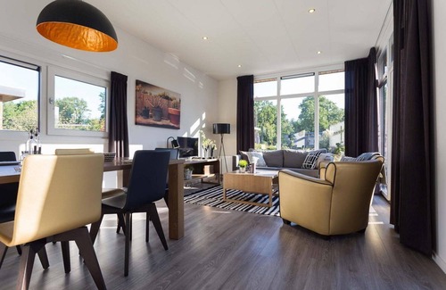 Lunteren Ski Chalet | ✓ Module at Landgoed de Scheleberg ✓ Holiday home for 5 persons ✓ Situated in Lunteren (Gelderland) ✓ Holiday park at the Veluwe ✓ Book directly at the park