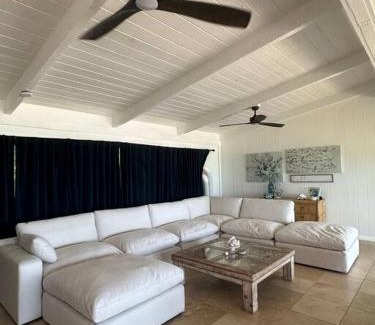 Punaluu House | Moeʻuhane Kai Beach Front Home
