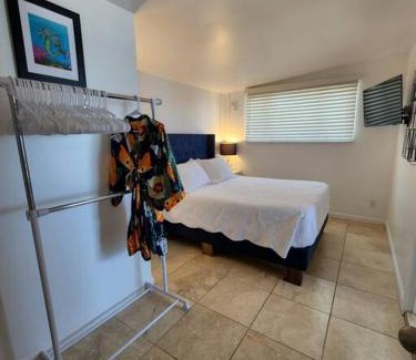 Punaluu House | Moeʻuhane Kai Beach Front Home