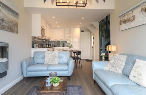 Borth-y-Gest Apartment | Moelwyn 57D South Snowdon Wharf