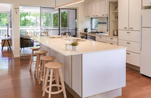 Moffat Beach House | Moffat Beach Gem - Steps to Surf, Walks, Cafes