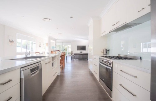 Moffat Beach House | Moffat Beach, Large families & friends unite here!