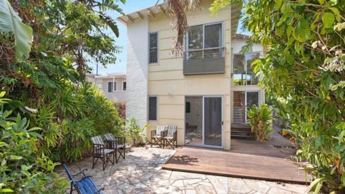 Moffat Beach House | Moffat Retreat, Moffat Beach