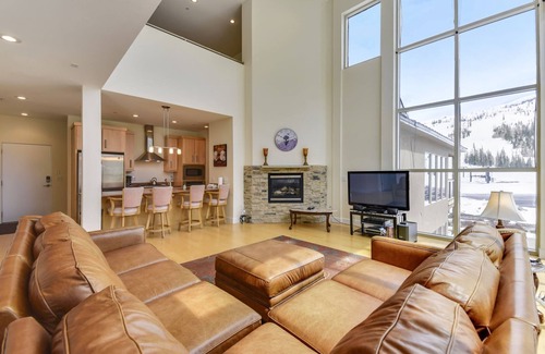 Brian Head Condo | Moguls - across from Giant Steps
