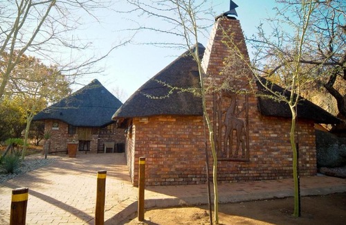 Madibeng Cabin | Mokuru Private Nature Reserve