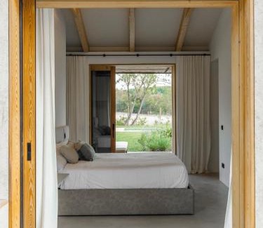 Cruilles Villa | Molí Del Senyor