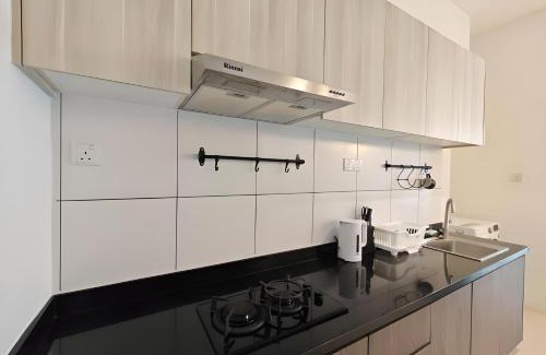 Johor Bahru Apartment | Molek Regency Residence by Antlerzone