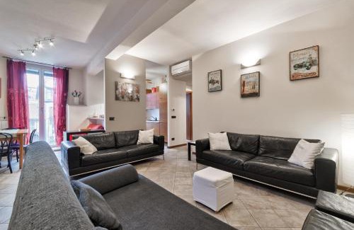 Roman Quarter Apartment | Moleloca - San Tommaso Apartment