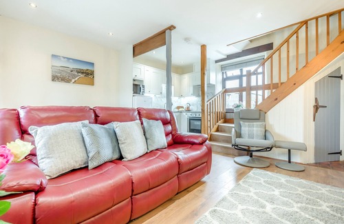 Stibb House | Moles Burrow - Two Bedroom House, Sleeps 4