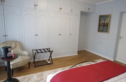 Beauvais House | Molibeau