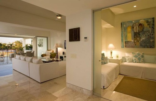 Emiliano Zapata Condo | Molino De Agua LUXURY BEACHFRONT CONDO OLD TOWN Romantica, BEST POOL, Sleeps 6