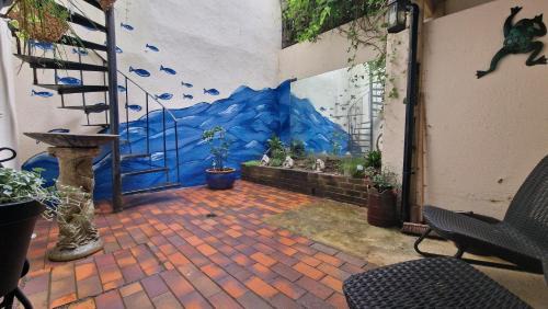 Seafront Apartment | Molly Marine - Bespoke 2 Bedroom Courtyard Apartment - 1 Minute From Brighton Pier