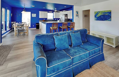 Pirates Beach House | Molly's Dune | Spacious, Near Beach