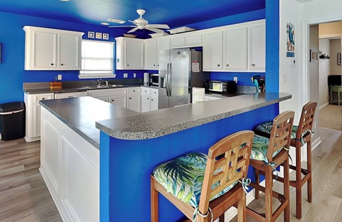 Pirates Beach House | Molly's Dune | Spacious, Near Beach