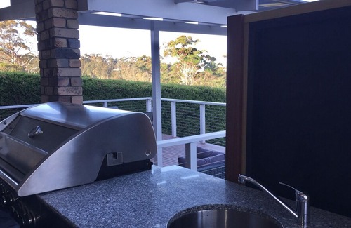 Mollymook House | MOLLYMOOK GOLF & SURF HOUSE @ Mollymook Beach