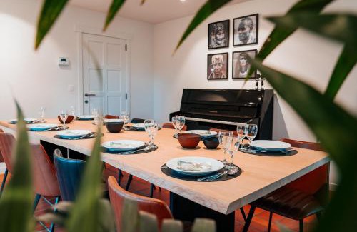 Blankenberge House | MOLO house - cosy house with sunny garden and bbq in silent surroundings - near the BEACH - ideal for families and quiet groups - 15 km from BRUGES