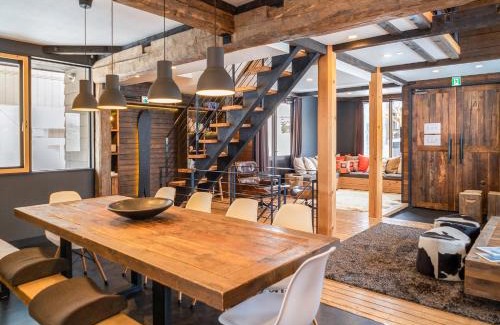 Hirafu Ski Chalet | Momiji Lodge