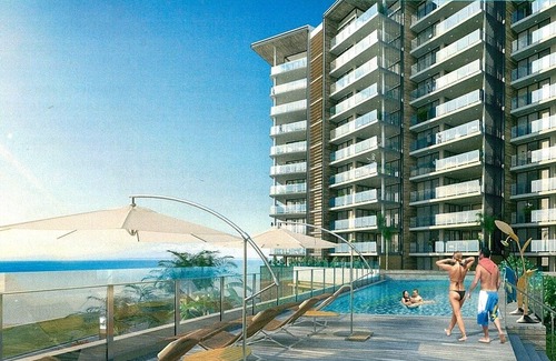 Redcliffe Apartment | MON KOMO LUXURY APARTMENT IN HEART OF REDCLIFFE BEACH FRONT