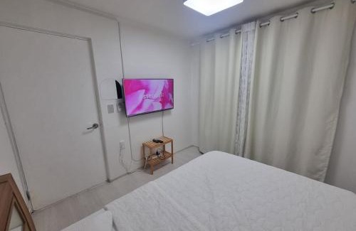 Changanil-tong Apartment | Mona Lisa A 2 rooms 3 beds 5 people 5 minutes on foot from Janghanpyeong Station Netflix YouTube Premium