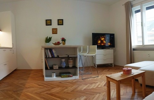 Old Town Apartment | Mona Lisa Apartment, la Place Magic