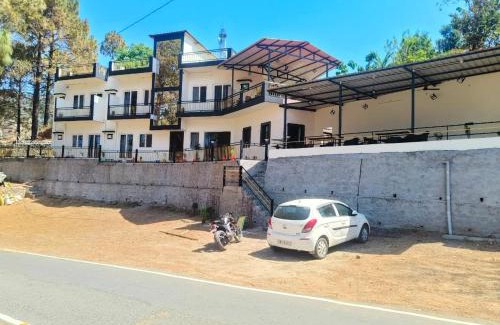 Lansdowne Hotel | Monarch Hills