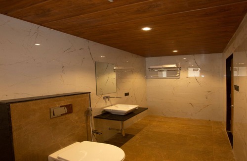 Rabale Hotel | Monarch Montvert Rabale