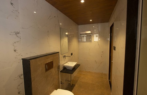 Rabale Hotel | Monarch Montvert Rabale