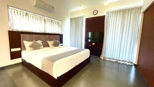 Vayittiri Bed & Breakfast | Monarda Resort by The Nestle Stay