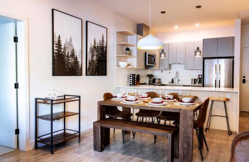 Revelstoke House | Monashee Sunshine - Condo with Private Hot Tub