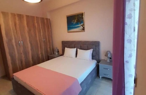 Mbrostar-Urë House | Monastery Inn