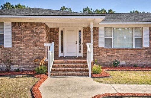 Moncks Corner House | Moncks Corner Home with Yard Near Lake Moultrie