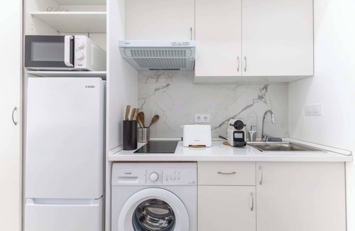 Gaztambide Apartment | Moncloa apartment with optional parking