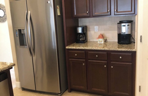 Merced House | Mondavi Cottage - a VRBO home perfect for university or medical Professionals