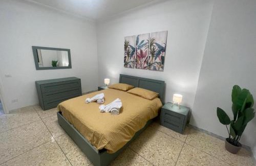 San Giovanni Apartment | Mondovì 27 Guest house - Ponte Lungo Station