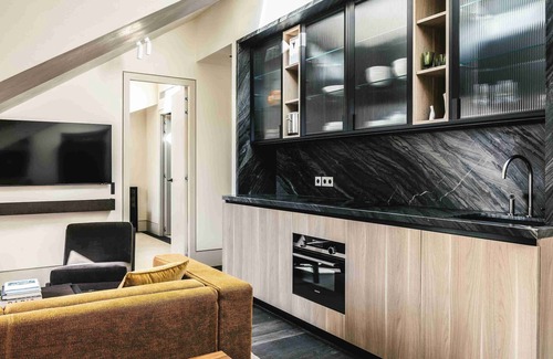 Quartier de la Place-Vendome Apartment | Mondovi Luxury Suites