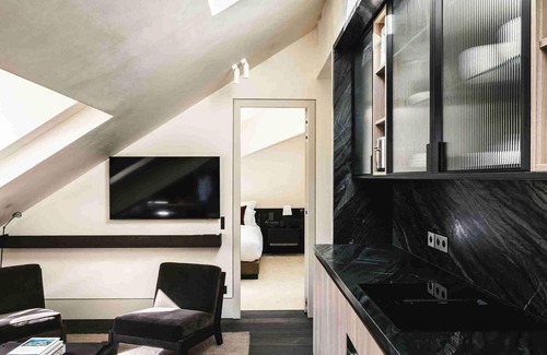 Quartier de la Place-Vendome Apartment | Mondovi Luxury Suites
