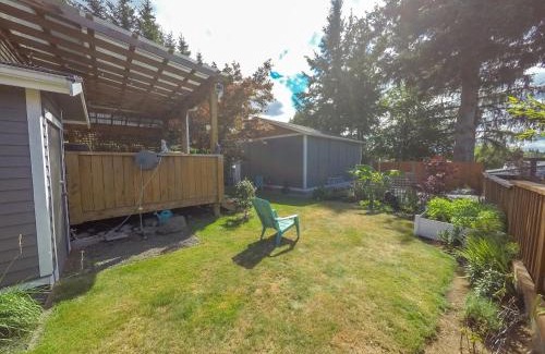 Campbell River Bed & Breakfast | Money Pennies Bed and Breakfast