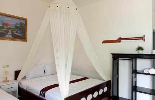 Moni Hotel | moni mahalika