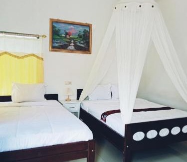 Moni Hotel | moni mahalika