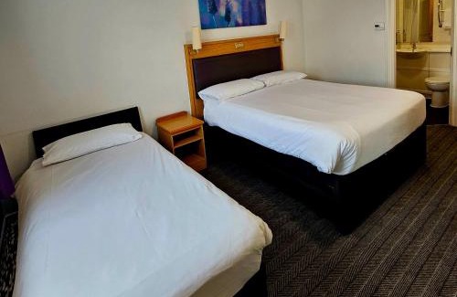 Murthill Hotel | Monifieth Farm Hotel