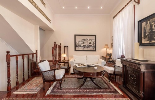 Old Town Apartment | MONK HOMES