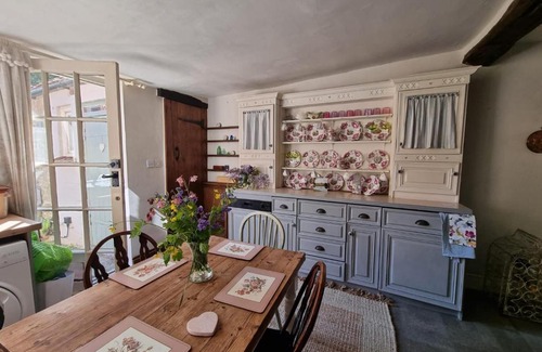 Petworth House | Monk House - Historic Foundation Invites guests