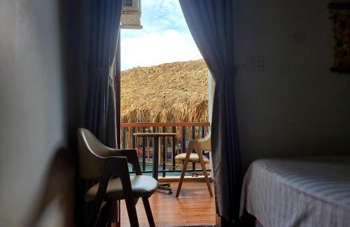 Tan Hiep Bed & Breakfast | Monkey Homestay & Bar