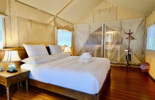 Bo Kluea Cabin | Monmanee resort