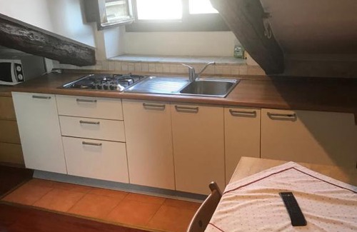 Historic Centre Apartment | Mono Bianco