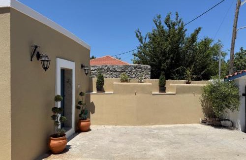 Zia House | Monolithos House