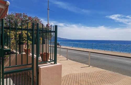 Gorbio Apartment | Monolocale fronte mare Mentone