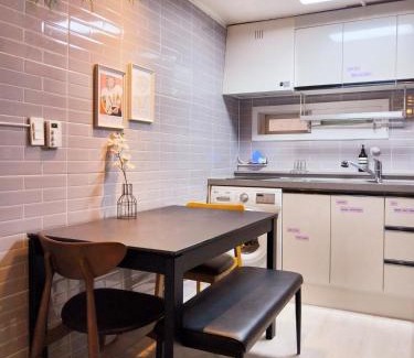 Seongdong-gu Apartment | Monoplan House Seongsu 2