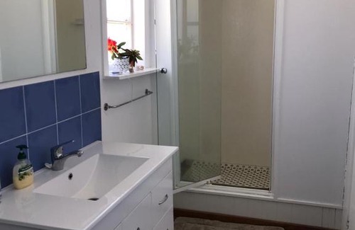 Rawene Bed & Breakfast | Monro House Rawene